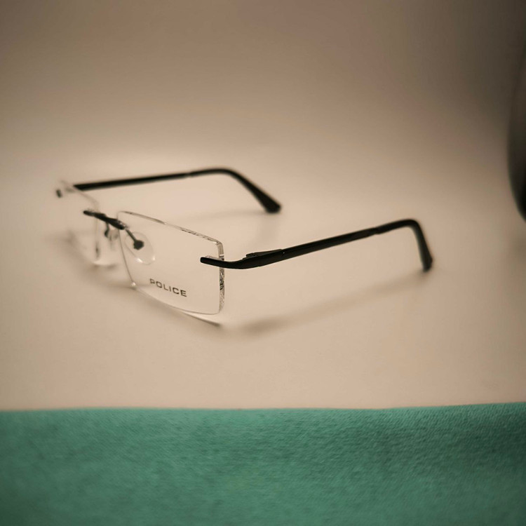 عینک طبی بدون فریم police کد 202303