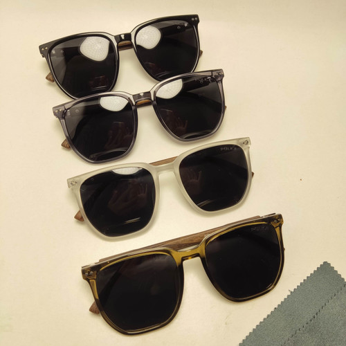 عینک آفتابی دسته چوب مردانه POLICE کد 2519