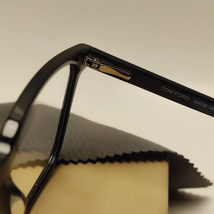 عینک طبی اسیتیت کائوچو TOM FORD کد 2592