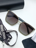 عینک آفتابی زنانه پلاریزه کائوچو تام فورد TomFordمدل 6010