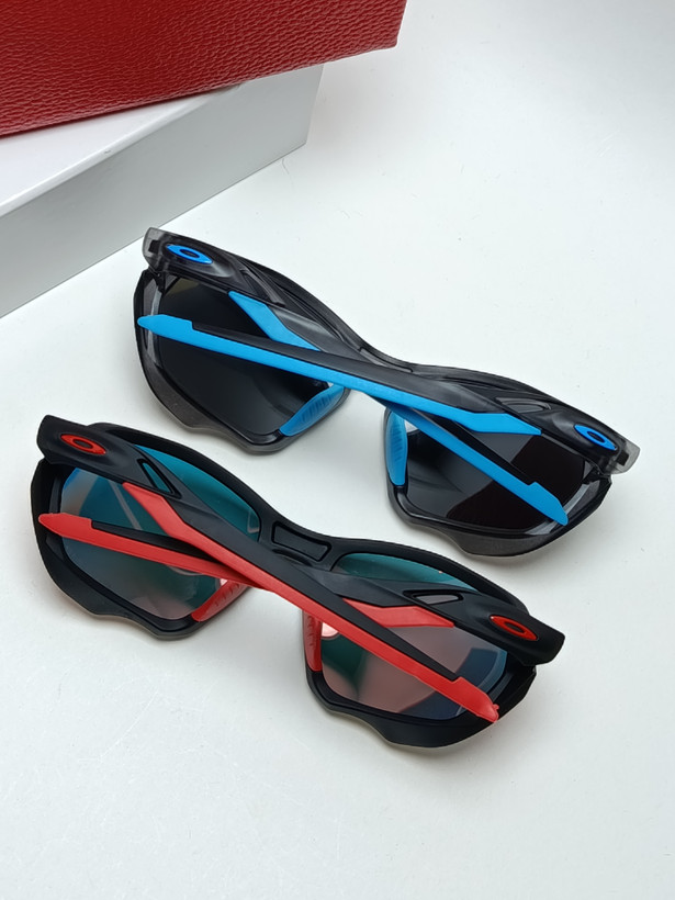 عینک آفتابی ورزشی اوکلی oakley مدل 04939